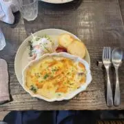 いー