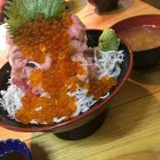 とも