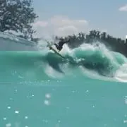 男は山荘