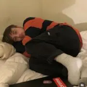 ^•€