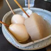 うどん屋のおでんの画像