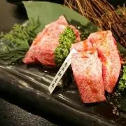 ぎゅうにく
