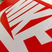 デメキン