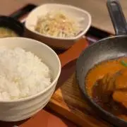 み