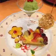 トモトモ
