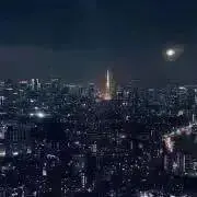 月