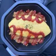 オムオム