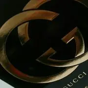 R♥