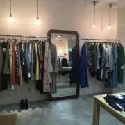 街の雑貨屋さんの画像
