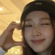 月