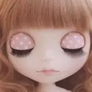 ₍₋︨︡ₒ₋︧︠₎の画像