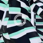 、