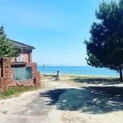 とも
