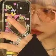 ピ  カの画像