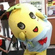 モモ