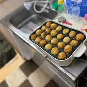 やすたに