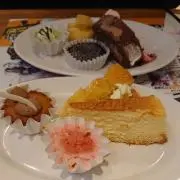 ななこ