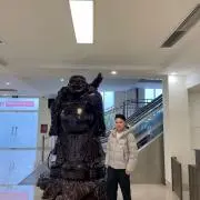 グエン　バン　ティン