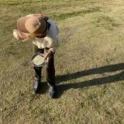 ヘルメット探偵の画像
