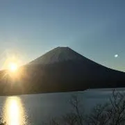 ヒロシ