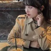 アンジェリーナの画像