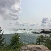 アベサンダー