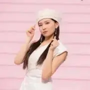 小合麻由佳の目
