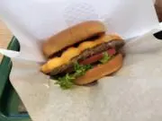 バーガークイーンの画像