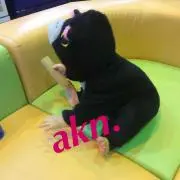 akn.