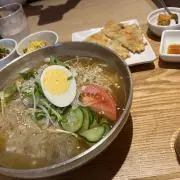 人狼ジャッジメント ロディ SP2ロディ 缶バッジ ホロあり 赤ロディ