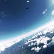 とくめい