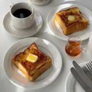 toast. 土日祝発送休の画像