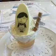 りりこの画像