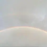 虹