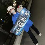 hitomiの画像