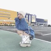 yの画像