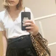 em