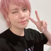 ゆうや