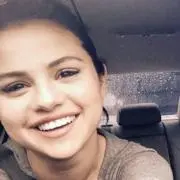 激安コスメ新品未使用！selena