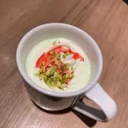 White Happyの画像