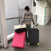 ヒロシ
