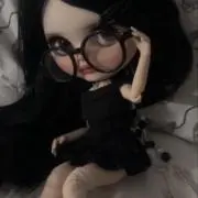 ℛ