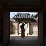 みい