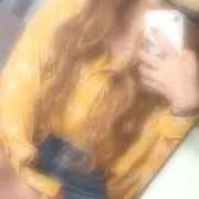 む