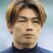 上田綺世の画像