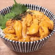 うに丼の画像