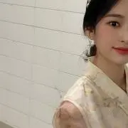 な