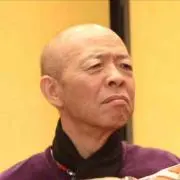 パ