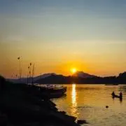 HI tの画像