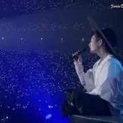 月